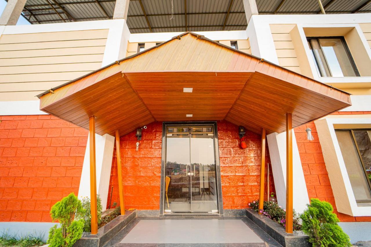 Mahābaleshwar Vrindavan Resort מראה חיצוני תמונה
